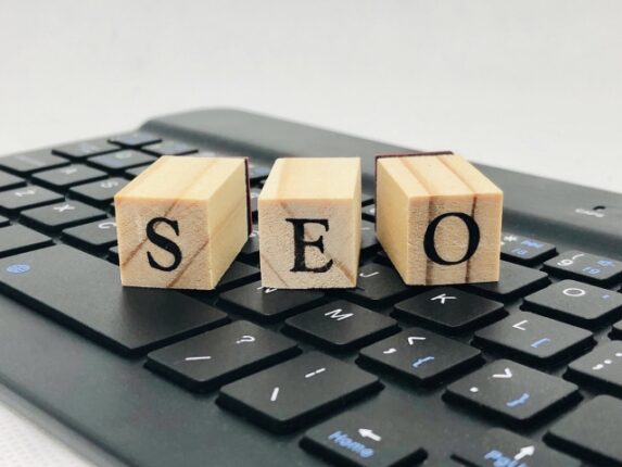 検索エンジンで上位表示させるためのSEO対策